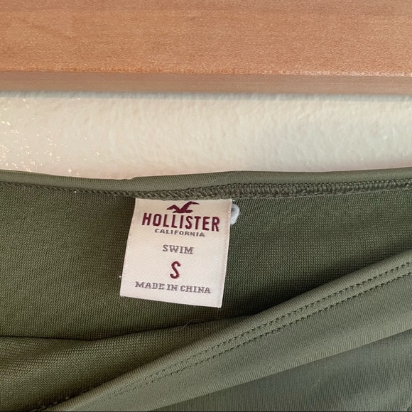 SWIM BUNDLE - 3 bikini bottoms and 1 top - Hollister and Aerie - All Size Small - Picture 16 of 16